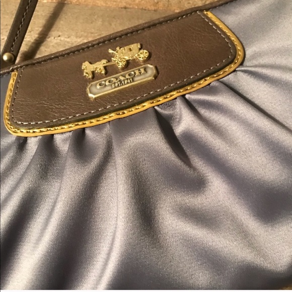 Authentic Coach Silver & Gold Clutch Wristlet - Picture 8 of 8